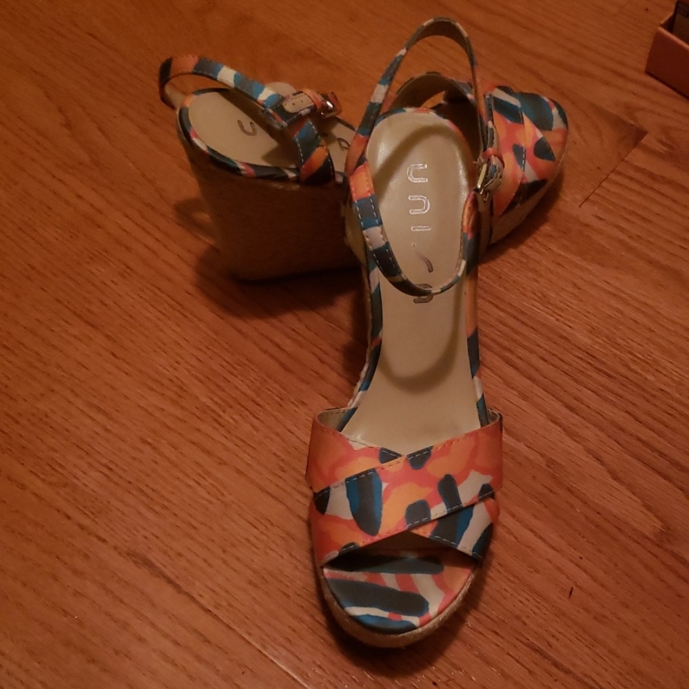 Floral Print Fabric Wedge Heel Sandal